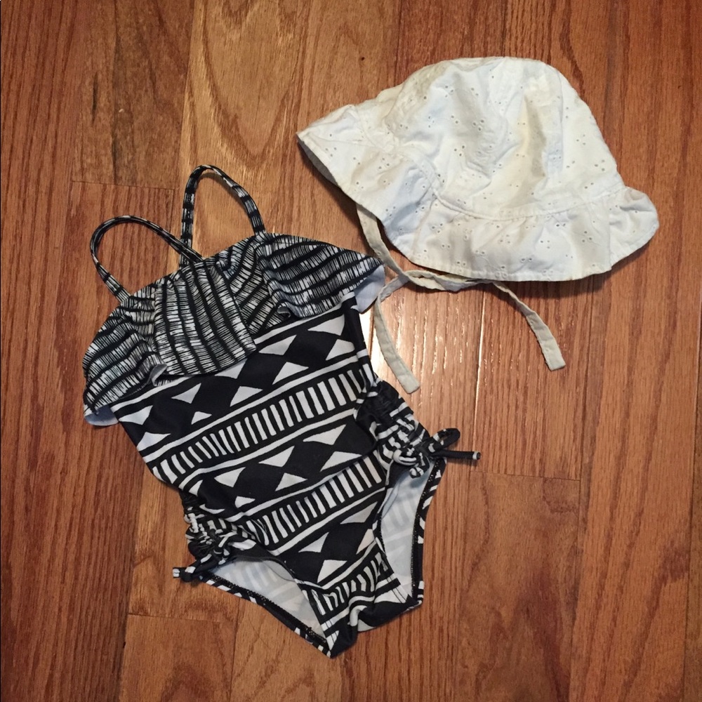 Bathing suit